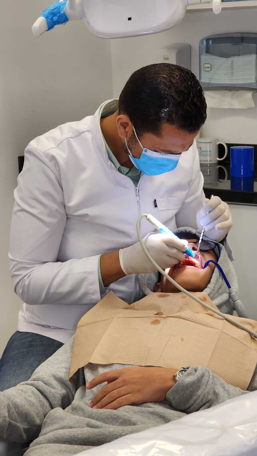 مركز دكتور محمد عماره لتجميل الاسنان Omara Dental Center دكتور محمد عمارة