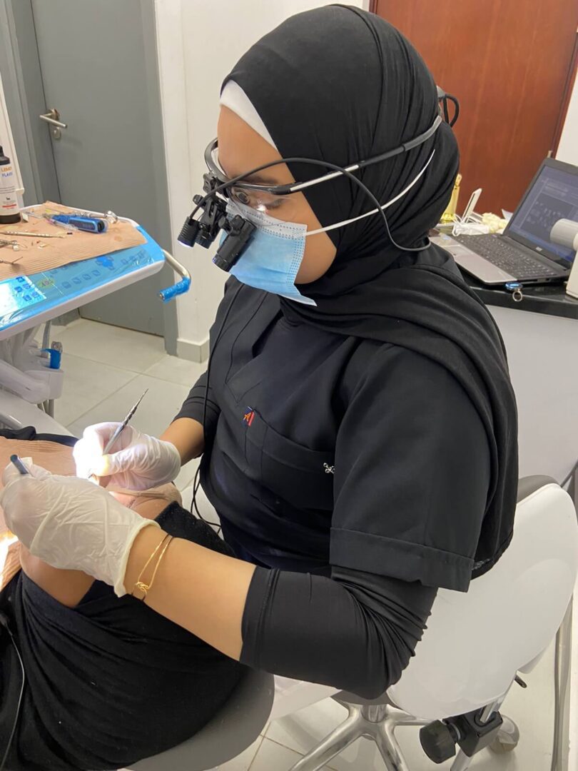 مركز دكتور محمد عماره لتجميل الاسنان Omara Dental Center دكتورة هدي