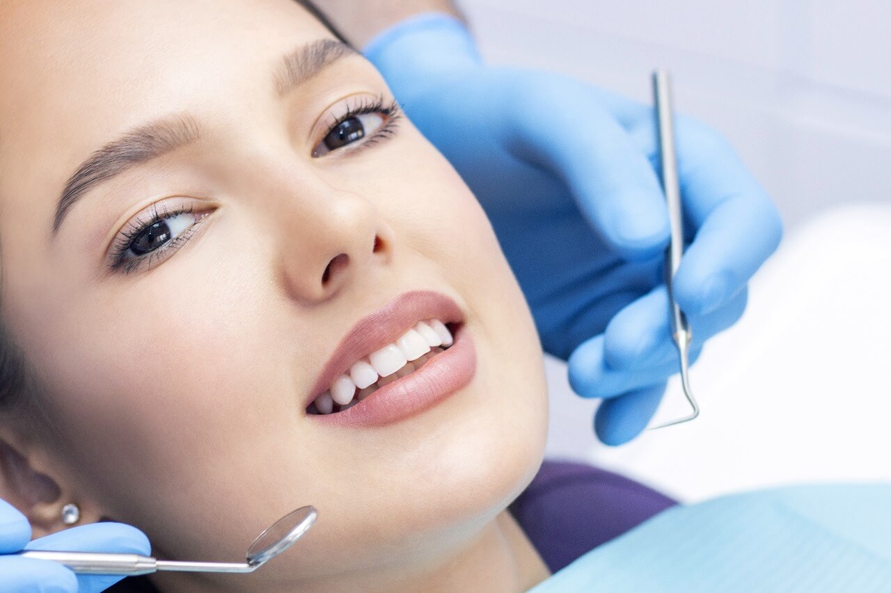 One day cosmetic dentistry , Un giorno odontoiatria estetica تجميل اليوم الواحد, تجميل الأسنان الفوري , مراكز الدكتور محمد عمارة لطب الاسنان