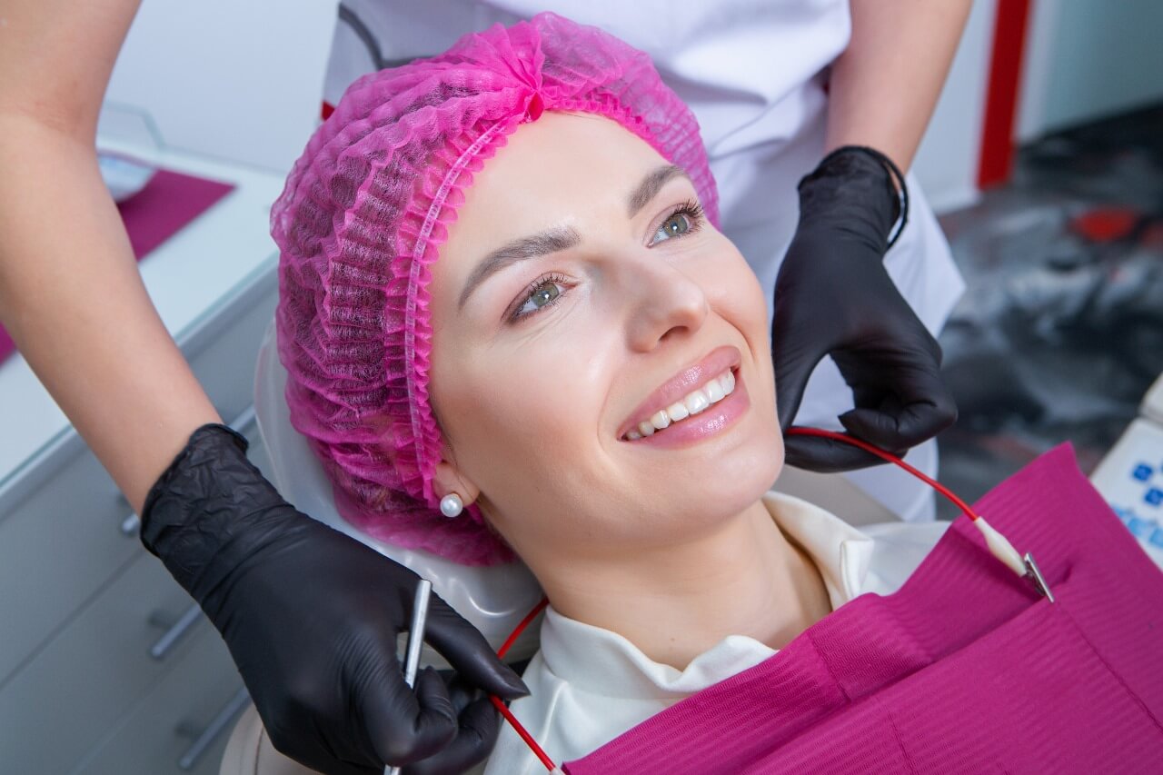 One day cosmetic dentistry , Un giorno odontoiatria estetica تجميل اليوم الواحد, تجميل الأسنان الفوري , مراكز الدكتور محمد عمارة لطب الاسنان